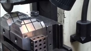 Инструментальный цех пресс-формы фрезеровка расточка шлифовка Рёбер