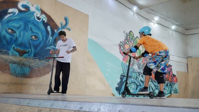 Тренировка по самокату Инструктор Даня Голов скейт парк BunnyHop смотреть онлайн