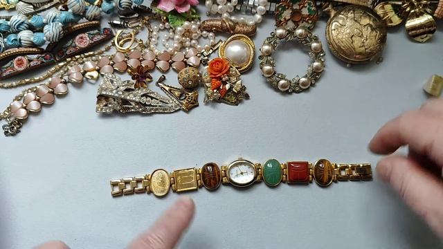 273. Распаковка лота с винтажным ломом. Тучи начинают развиваться ? смотреть онлайн