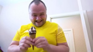 Оспенчики Настя и папа - игра в вредные сладости