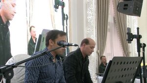 Поют Витя Фурсик и Ян Ферган 10