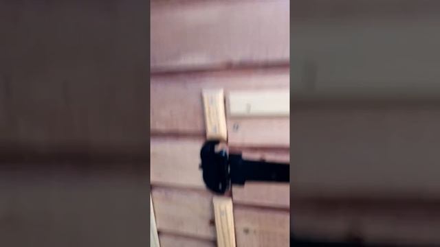 Процесс копчение в деревянной коптильне 2,