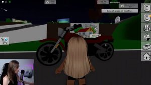 Он СЛЕДИТ ЗА МНОЙ В BROOKHAVEN RP ROBLOX! Прячусь от Agency Брукхейвен РП Роблокс