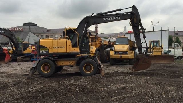 Колесный экскаватор Volvo EW140C смотреть онлайн