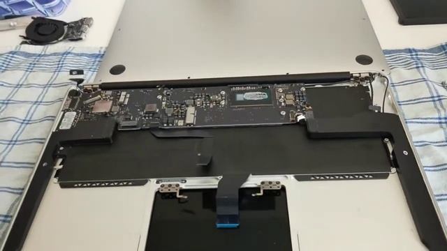 Réparation Macbook Air 13" (début 2017) смотреть онлайн