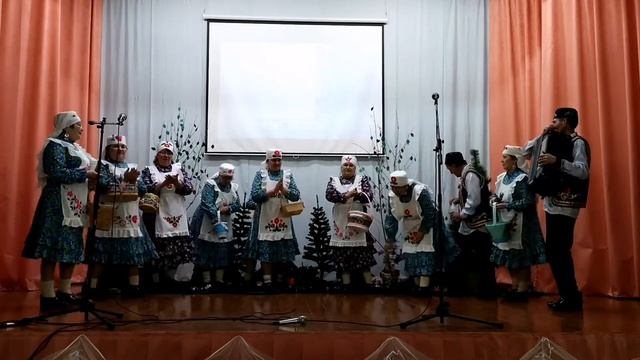 "Жилэк жыйганда" куренеше - фольклорнвц ансамбль "Ядкэр" Иреклинского СДК Азнакаевского мун-го р-на