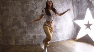 Девушка очень круто танцует Шафл | Shuffle Dance & Cutting Shapes