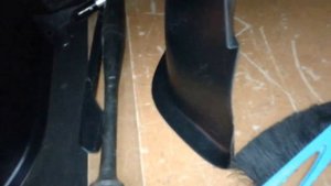 Закрыть ковролин задних арок багажника Лада Ларгус накладки на ковролин пять мест в багажник