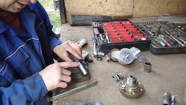 Замена подшипников привода вентилятора на ЯМЗ-536,Урал Некст. смотреть онлайн