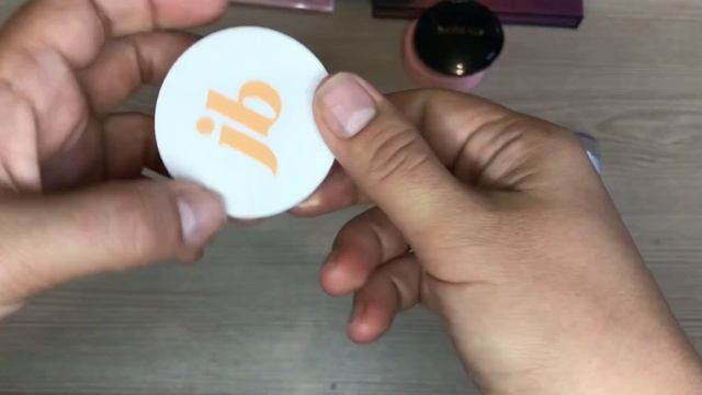 DECLUTTER/ Расхламление косметики осень 2021. Часть 1 (part 1). Тоналки, консилеры, палетки для лиц смотреть онлайн