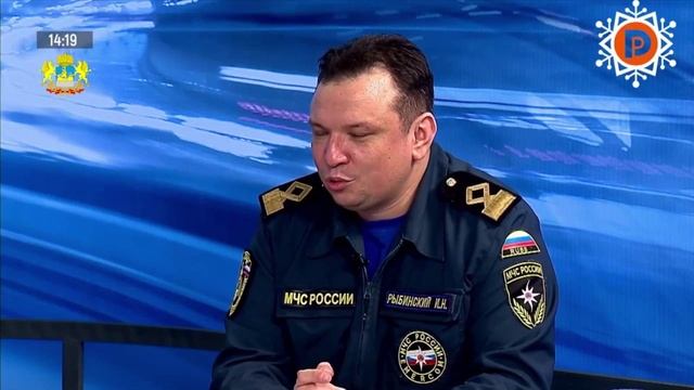 Сотрудник МЧС в прямом эфире рассказал о правилах безопасности при Крещенских купаниях