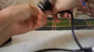 Как сложить зарядку и наушники в путешествие