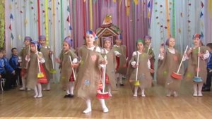ОСЕННИЙ ПРАЗДНИК "ПРО ЦАРЯ ГОРОХА И ЯШКУ СКОМОРОХА" (подготовительная группа)