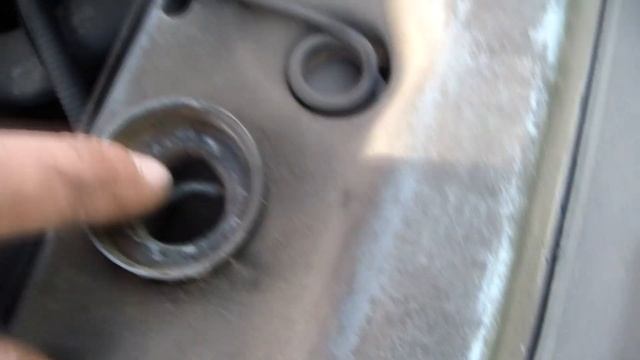 КАК ОТКРЫТЬ КАПОТ ЕСЛИ СОСКОЧИЛ - ОБОРВАЛСЯ ТРОС на ВАЗ