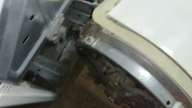 Стиральная машина Miele Novotronic W 149.Клинит барабан.Меняем крестовину смотреть онлайн