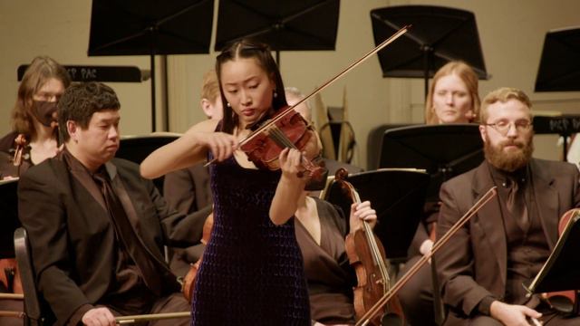 Sibelius Violin Concerto in D minor I Allegro Moderato, Ellen Zhou, violin смотреть онлайн
