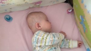 Малышка не хочет просыпаться