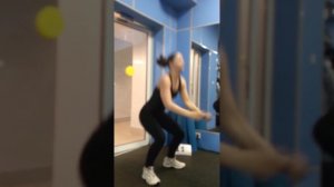 Приседания 65 раз за минуту!