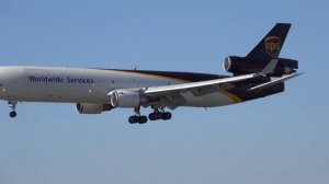 EX THAI AIRWAY MD-11 Passenger Airplane Now UPS MD-11F Freighter Landing Louisville N257UP