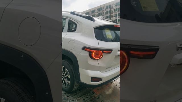 haval big dog II 我定的哈弗二代大狗到啦，旁边是一代24款