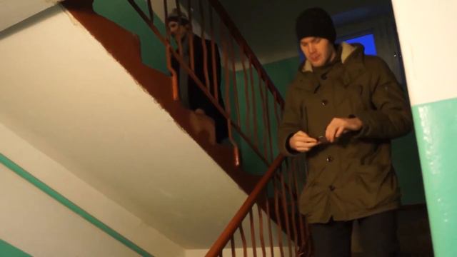 Это - жизнь гетто (в подъезде) смотреть онлайн