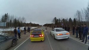 Alteza 555hp 2JZ-GTE 4wd VS Mark II 1.5JZ-GTE 4wd (старт)