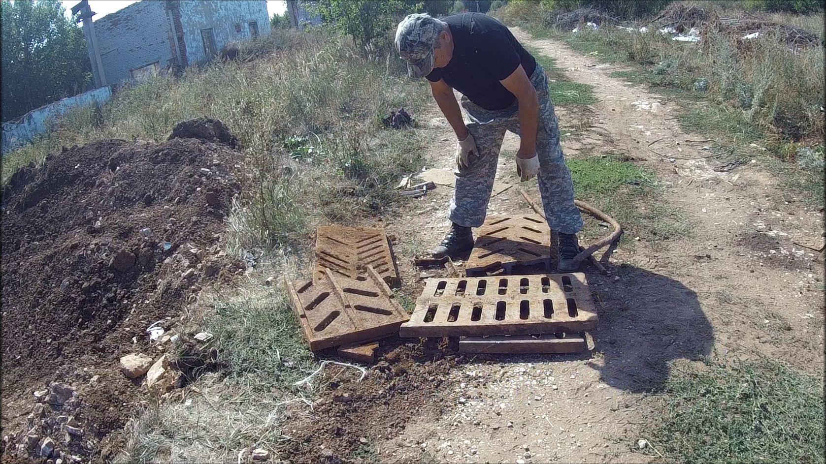 Металлокоп. Металло коп. Все из за металлокопа. Все из-за металлокопа фото.