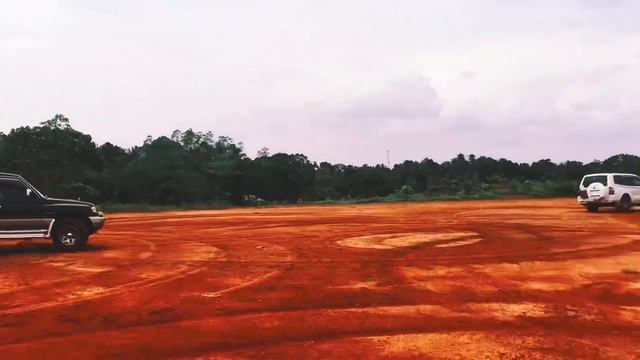 Toyota mark2 . Toyota premio . Mitsubishi montero . Pajero DRIFT смотреть онлайн