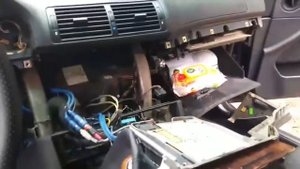 Проблемы с вентилятор печки, вибрациa и шум. Как снять тарпеду с bmw e39
