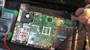ASUS A52J не включается (диагностика и ремонт ноутбука с помощью отвертки)