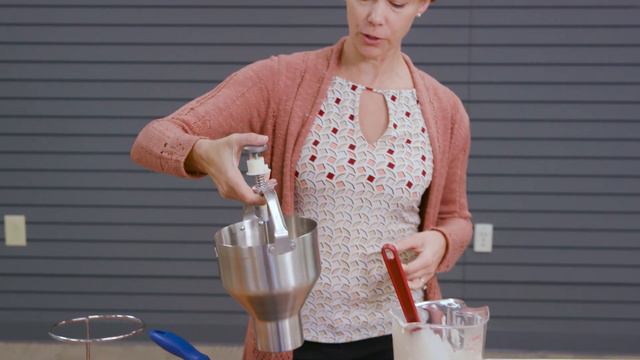 How to Adjust the Hubert Brand Stainless Steel Pancake Dispenser for Consistently Sized Pancakes смотреть онлайн