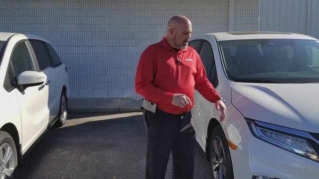 2018 Honda Odyssey touring versus EXL смотреть онлайн