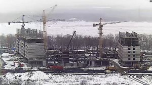 Работа башенных кранов КБ-405, QTZ.