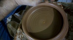 Pottery Throwing a casserole - How to Make a Pottery Casserole on potter's wheel