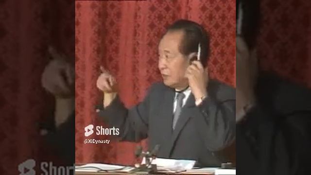 胡耀邦：我们从来没说，中国的知识分子要同我们党中央保持一致。1986年6月19日会见法国总统密特朗