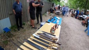 Антикварный рынок в Краснодарской "роще"