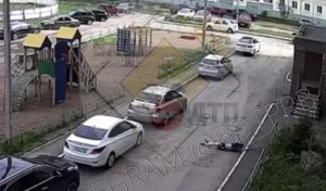 Момент падения подростка с 14-ого этажа в уфимском Сипайлово попал на видео