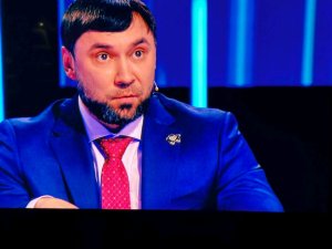 Зеля будет теперь с этим жить.