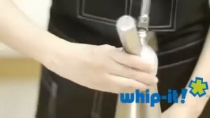 How to use a cream whipper