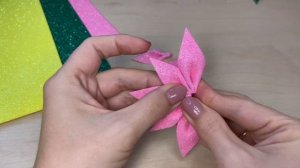 ПОСМОТРИТЕ какие они милые!? Новогодние игрушки из фоамирана