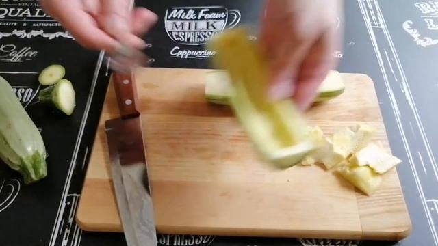 Фаршированные кабачки (очень сочно и вкусно)
