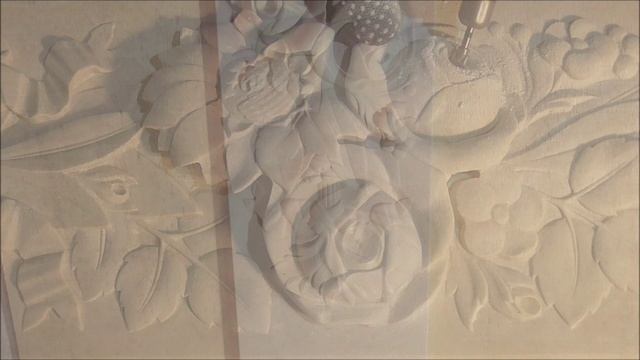 Резные детали камина. Мрамор Crema Marfil