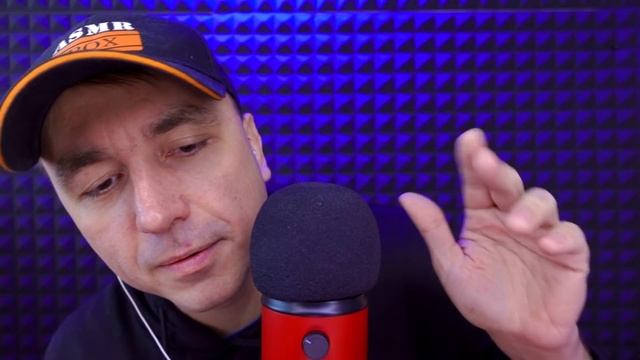 САМЫЙ БЫСТРЫЙ АСМР [Звуки Рук и Неразборчивый Шепот] смотреть онлайн