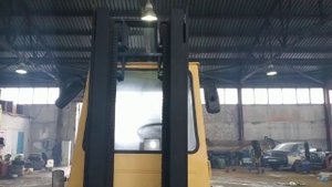 Львовский вилочный погрузчик 4045Р