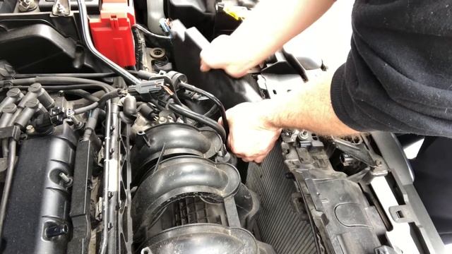 Ford Fiesta 2011 diagnoza i wymiana wiatraka chłodnicy. ? „Jan V8” смотреть онлайн