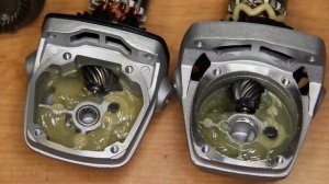 В чём отличие? Красной Болгарки Макита М9508 из ЛЕРУА и Maktec MT963