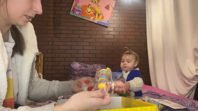 Видео обзор подарка от Роснефти на Новый год 2023 смотреть онлайн