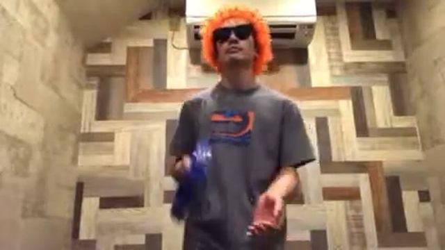 明日はきっといい日になる【渋谷タンバリンおじさん featuring くりりん】 смотреть онлайн