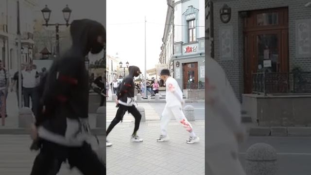 Танцуем с другом tuzelity SHUFFLE