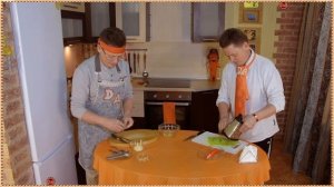 Огуречный соус.  Огурец, чеснок и майонез.